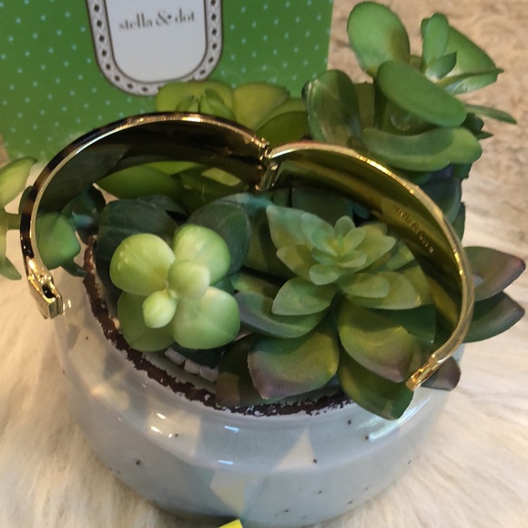 Stella & Dot Jaya Cuff Bracelet - Picture 7 of 9
